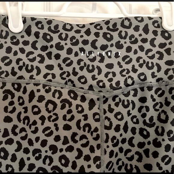 ALLFENIX CHARCOAL JAGGER 7/8 LEGGING - size small - Picture 5 of 9